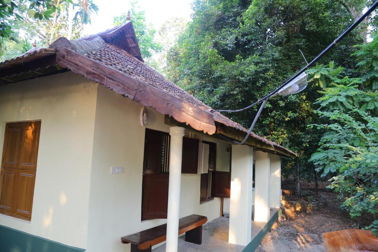 The Mana-Heritage Stay - Chengazhimattam Mana Kottayam Exterior foto