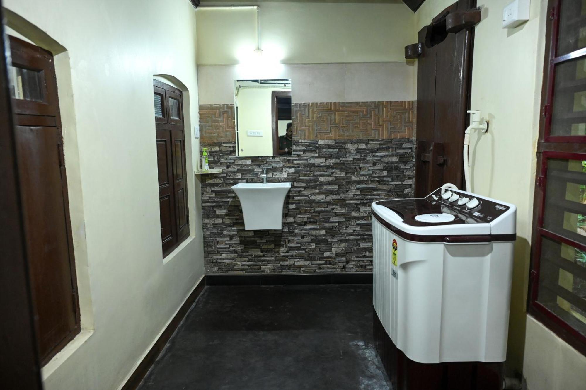 The Mana-Heritage Stay - Chengazhimattam Mana Kottayam Exterior foto