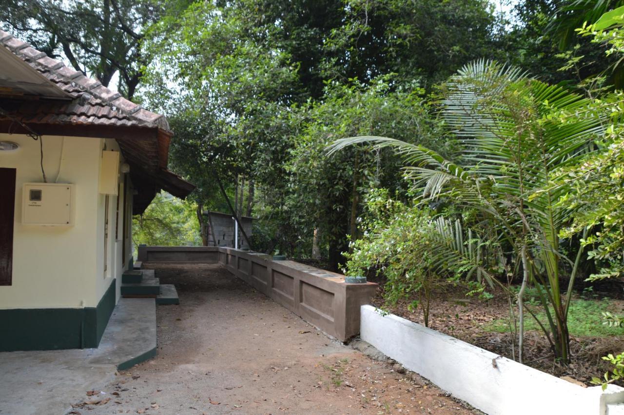 The Mana-Heritage Stay - Chengazhimattam Mana Kottayam Exterior foto